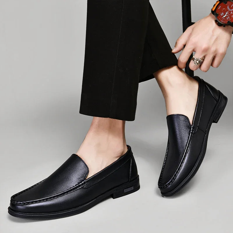 Mocassim Elegance Ferraz – Couro Slip On Confortável